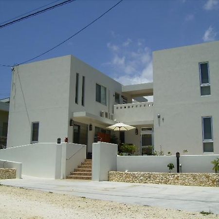 Casa Di Bravo Hotel Miyakojima  Eksteriør billede
